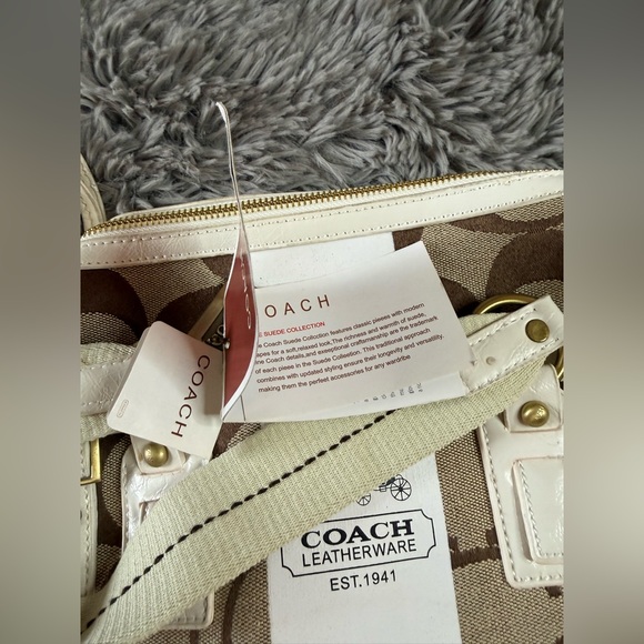 Coach Shoulder Bag - Picture 16 of 16